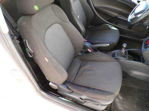 Asiento Delantero Derecho Seat Ibiza BXW