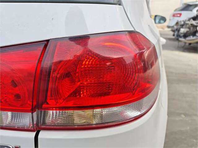 Piloto Trasero Derecho Volkswagen Golf 1.6 ADVANCE BLUEMOTION [1.6 LTR. - 77 KW TDI DPF]