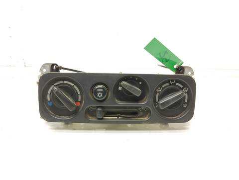 Mando Calefacción A. A. Mitsubishi Montero 2.5 TD GLS 99CV 73KW