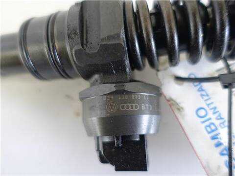Foto 2ª: Inyectores Seat Ibiza 1.9 TDI 100CV 74KW [AXR] (2007)