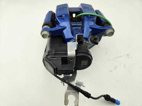 Foto 2ª: Pedal Embrague Bmw Serie 3 315 330D XDRIVE SPORT LINE 4P) BERLINA 265CV [B57D30A] (2022)