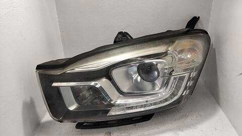 Faro Izquierdo Ssangyong Korando 2.2 TD CAT 178CV