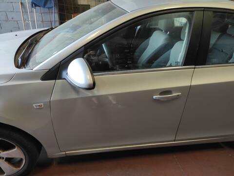 Puerta Delantera Izquierda Chevrolet Cruze Z20S1