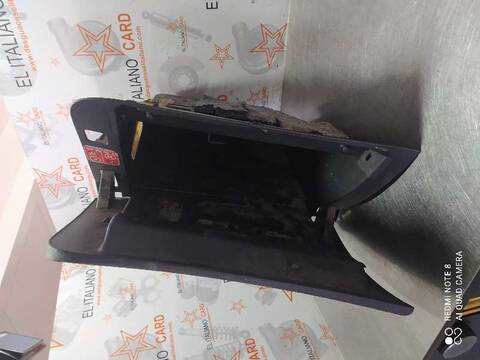 Foto 3ª: Guantera Citroen C4 EXCLUSIVE 120CV 88KW [5F01] (2010)