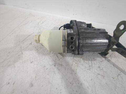 Foto 3ª: Bomba de Direccion Opel Astra 1.7 CDTI L48) 100CV [Z 17 DTH] (2004)