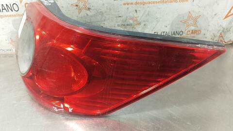 Foto 2ª: Piloto Trasero Derecho Renault Megane CONFORT DYNAMIQUE COUPE 120CV 88KW II COUPE/CABRIO [F9QB8] (2005)