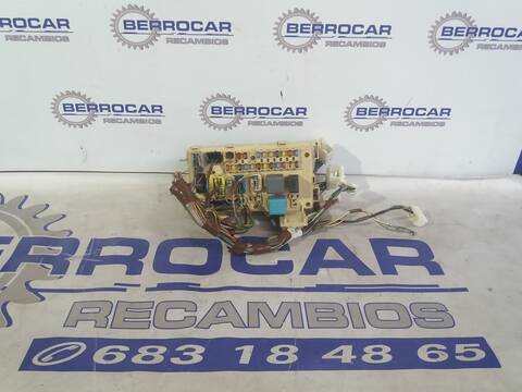 Caja Reles Fusibles Toyota Avensis 1.8 16V CAT BERLINA 129CV 95KW