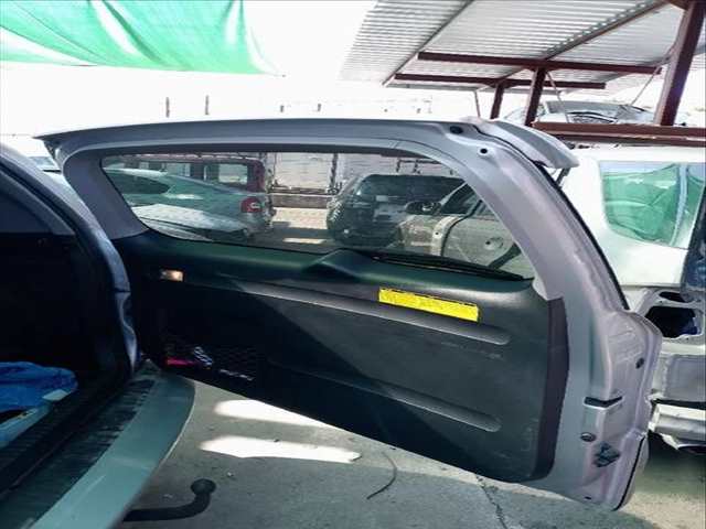 Foto 2ª: Portón Toyota Rav4 2.2 D ALA35_) (2005)
