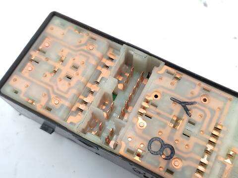 Foto 3ª: Botonera Elevalunas Nissan Murano 3.5 4X4 234CV 172KW [VQ35DE] (2006)