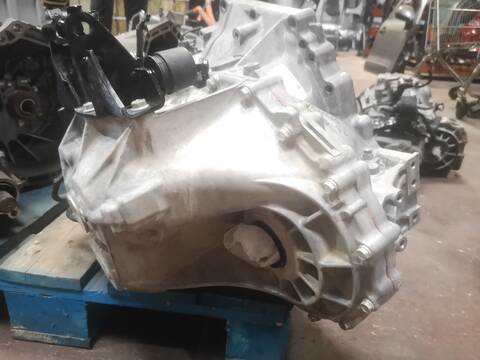 Foto 3ª: Caja Cambios Toyota Avensis 1ADFTV (2010)
