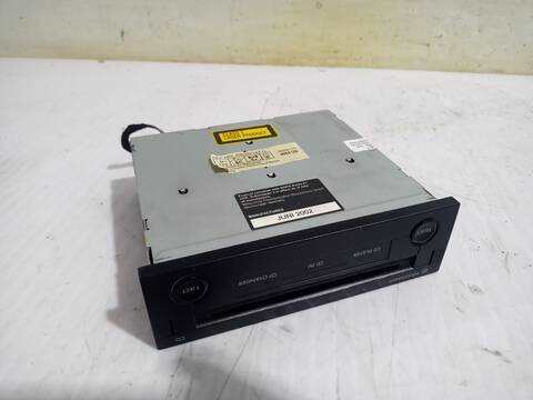 Foto 3ª: Sistema Audio Radio CD Volkswagen Passat ADVANCE BERLINA 131CV 96KW [AVF] (2003)