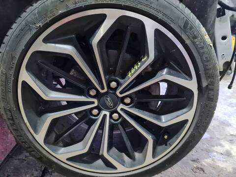LLanta Chapa Ford Focus ST-LINE X 119CV 88KW