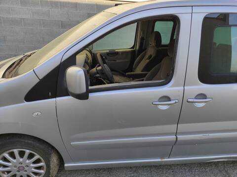 Puerta Delantera Izquierda Fiat Scudo 2.0 D 136CV 100KW 272) COMBI RHK