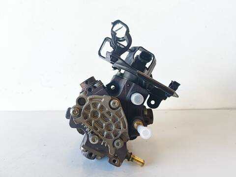 Foto 3ª: Bomba Inyeccion Ford Focus BERLINA 1.6 TDCI CAT 109CV (2005)