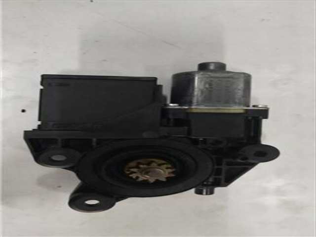 Foto 3ª: Elevalunas Eléctrico Trasero Derecho Renault Scenic 2.0 16V JZ0G JZ0P JZ1E JZ1P) 140CV 103KW [M4R 710,M4R 711,M4R 713] (2009)