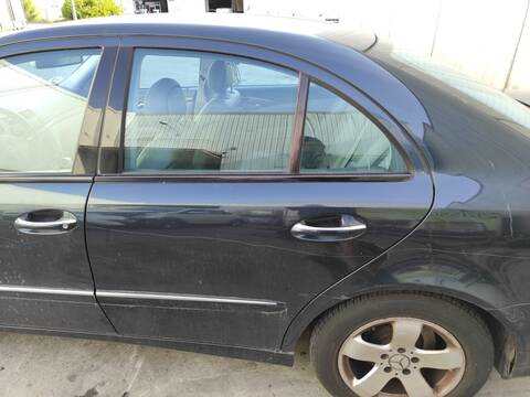 Puerta Trasera Izquierda Mercedes Clase E 180 642920 BERLINA