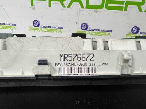 Foto 2ª: Cuadro de Instrumentos Mitsubishi Montero 1800 GDI COMFORT I 3-PTAS.) 120CV 88KW [4G93GDI] (2003)