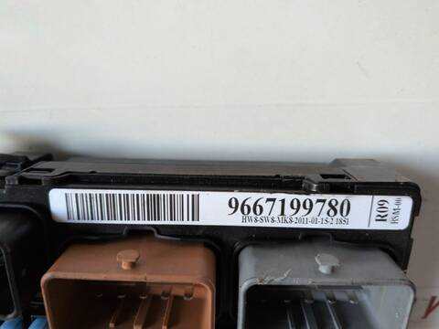 Foto 2ª: Caja Reles Fusibles Peugeot 207 8HR (2011)