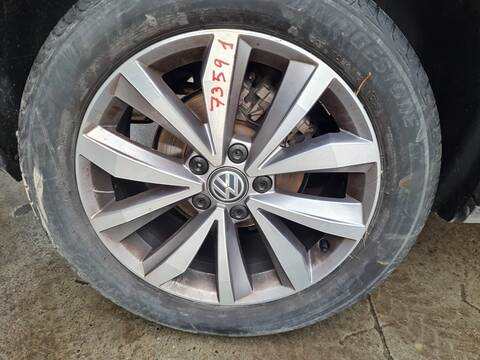 LLanta Chapa Volkswagen T-Roc ADVANCE 5P