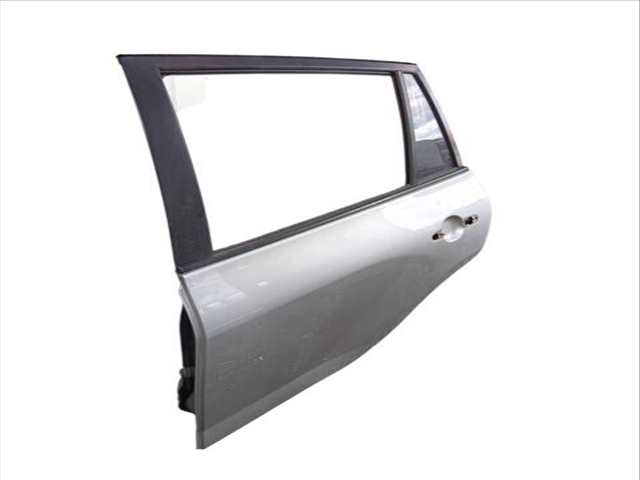 Foto 3ª: Puerta Trasera Izquierda Toyota Rav4 2.2 D ALA35_) (2005)