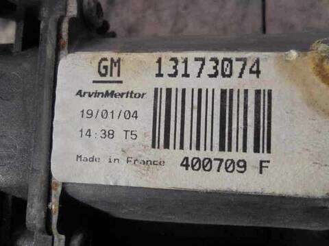 Foto 2ª: Elevalunas Eléctrico Delantero Derecho Opel Corsa 1.2 16V CAT Z 12 XE - LW4) 75CV 55KW [Z12XE] (2004)