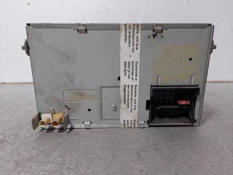 Foto 2ª: Sistema Audio Radio CD Volkswagen Passat ADVANCE BERLINA 140CV 103KW [BKP] (2005)