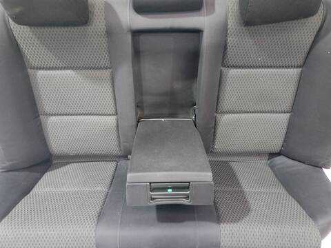 Foto 3ª: Asientos Traseros Audi A6 2.4 BERLINA 177CV 130KW [BDW] (2004)