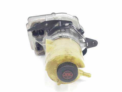 Bomba de Direccion Renault Trafic L1H1 30T