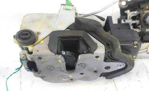 Foto 3ª: Cerradura Puerta Trasera Derecha Opel Astra 1.7 CDTI 35) 125CV (2010)
