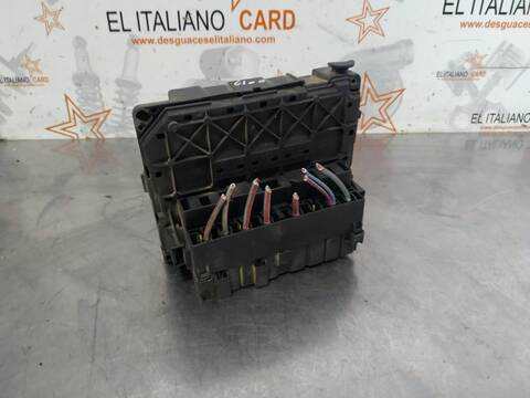 Foto 2ª: Caja Reles Fusibles Citroen C5 2.2 HDI VIVACE BERLINA 133CV 98KW [4HX] (2001)
