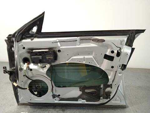 Foto 4ª: Puerta Delantera Derecha Mercedes Clase C 160 350 219.356) 272CV 200KW [272964] (2006)