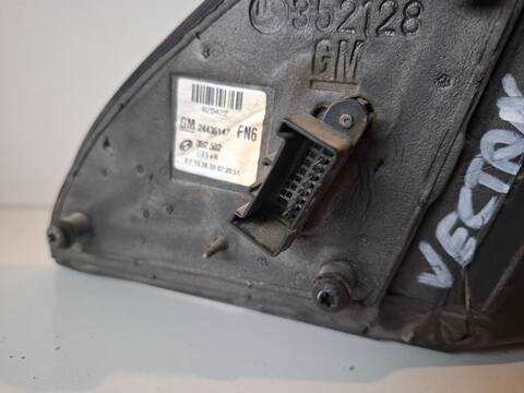 Foto 2ª: Retrovisor Derecho Opel Vectra COMFORT 1.9 16V CDTI CAT Z 19 DTH - LRD) 150CV (2002)