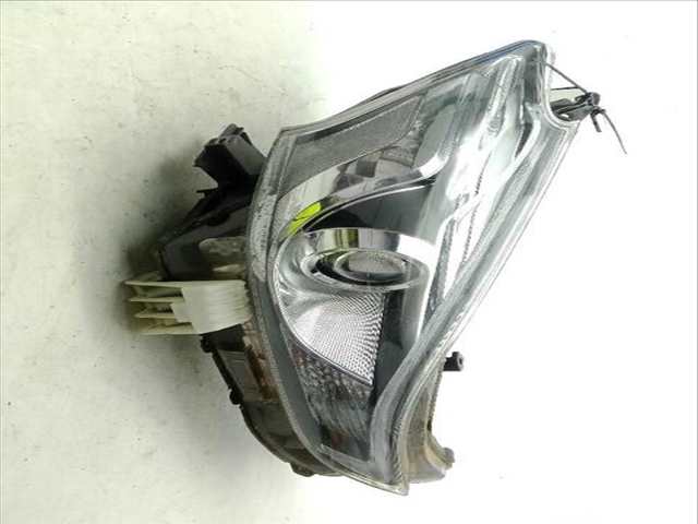 Faro Derecho Toyota Prius 1.8 HYBRID ZVW4_)