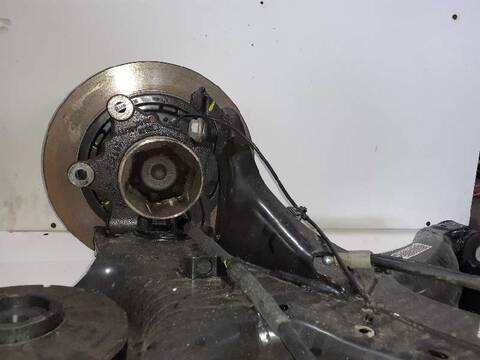 Foto 2ª: Brazo Suspension Trasero Izquierdo Mercedes Vito 88CV 65KW (2014)