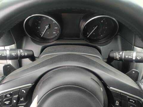 Mando Multifuncion Jaguar XF PURE 179CV 132KW