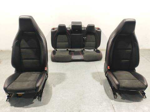 Foto 1ª: Asientos Traseros Mercedes Clase G 230 GLA 200 CDI - D 156.908) 136CV 100KW [OM 651.930] (2017)