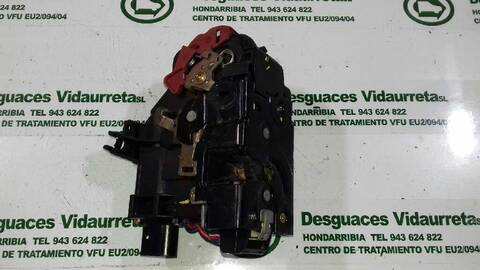 Cerradura Puerta Trasera Derecha Audi A2 1.4 75CV 55KW