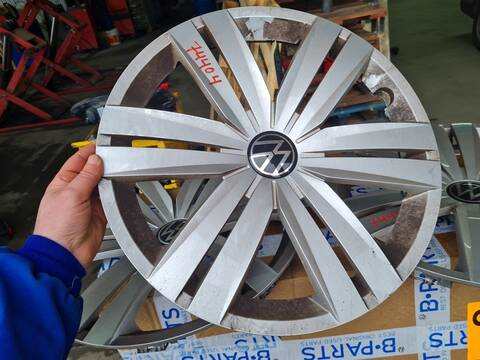 Tapacubos Volkswagen Caddy KOMBI BUSINESS BMT 102CV 75KW FURGON
