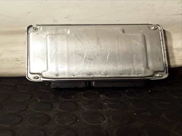 Foto 2ª: Centralita Motor ECU Volkswagen Passat ADVANCE 1 102CV (2000)