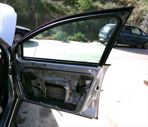 Foto 2ª: Puerta Delantera Derecha Citroen C5 2.2 HDI 2004-2008 [4HX] (2005)