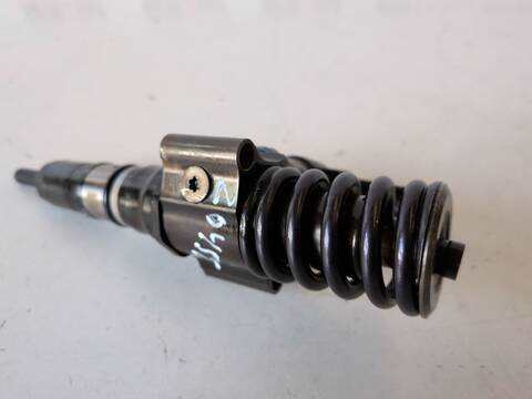 Foto 2ª: Inyectores Volkswagen Passat BKP (2005)