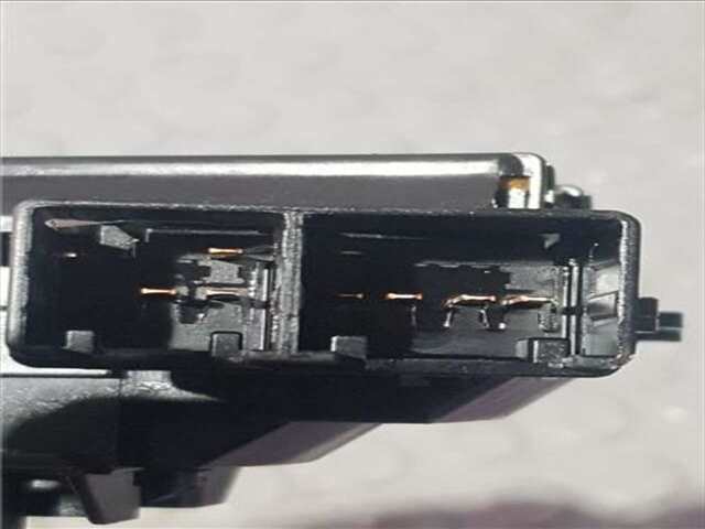 Foto 3ª: Mando Multifuncion Toyota Aygo 1.0 BÁSICO [1.0 LTR. - 50 KW CAT] [1KR-FE]