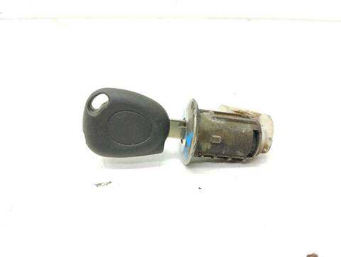 Foto 1ª: Cerradura Puerta Delantera Izquierda Renault Megane 1.6 16V DYNAMIQUE DA04/B) COUPE 107CV 79KW I COUPE FASE 2 DA..) [K4M A7] (2001)