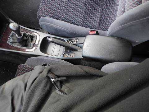 Foto 1ª: Consola Central Honda Civic D15Z8 (1999)