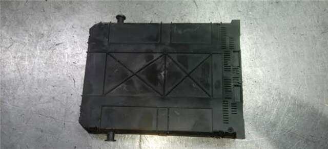 Foto 3ª: Caja Reles Fusibles Citroen C3 1.6 HDI [9HP]