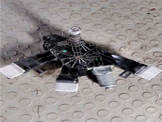 Foto 3ª: Motor Limpia Delantero Peugeot 308 1.6 ACTIVE [1.6 LTR. - 85 KW 16V E-HDI FAP] [9h05]