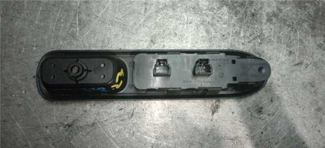Botonera Elevalunas Peugeot 407 2.0 HDI 135