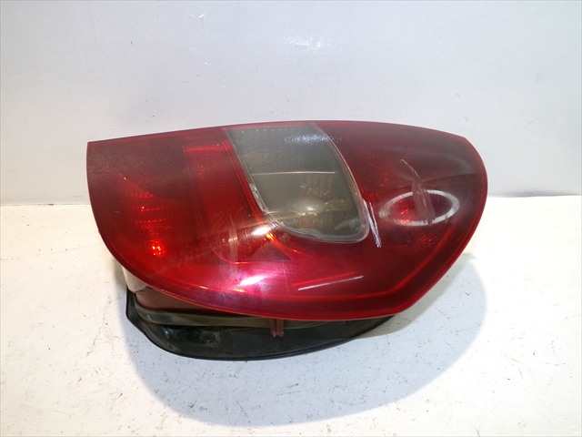 Foto 2ª: Piloto Trasero Derecho Citroen C5 2.0 HDI 2001-2004 [RHZ] (2001)