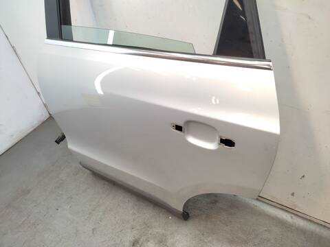Foto 3ª: Puerta Trasera Izquierda Audi Q5 2.0 TFSI QUATTRO 211CV 155KW [CDNC] (2009)