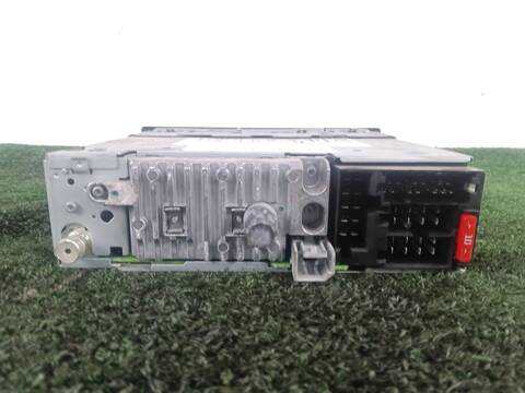 Foto 2ª: Sistema Audio Radio CD Iveco Daily 33S16 35S16 35C16 40C16 50C16 156CV 115KW FURGONETA [F1AGL411A,F1AGL411B,F1AGL411G,F1AGL411N,F1AGL411U] (2019)